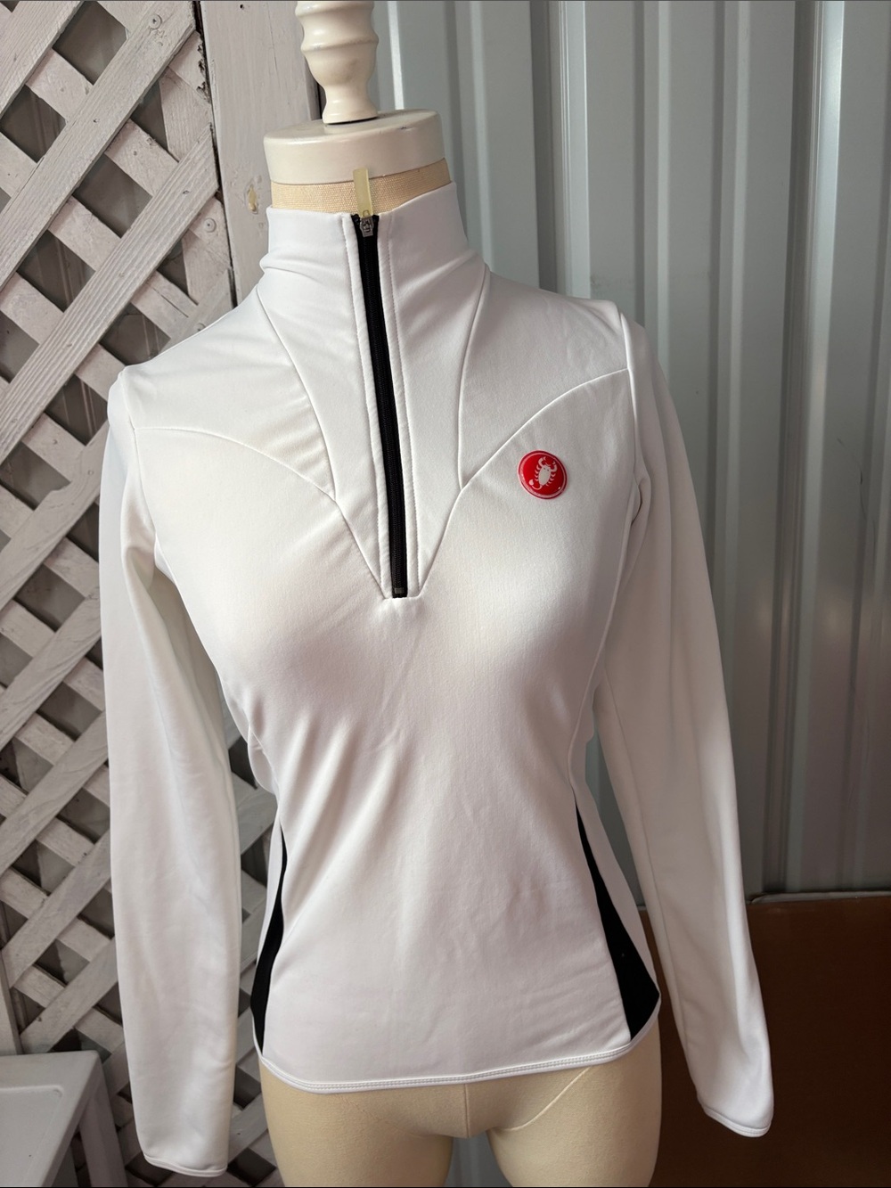 Women's Castelli White Long-Sleeve Quarter-Zip Performance Top